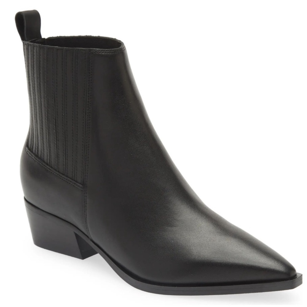 🌸 MARC FISHER 🌸 Yaritza Pointed Toe Bootie Black
Size: 7